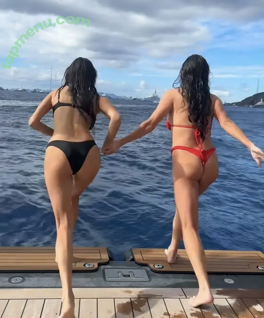 Nina Dobrev nude photo #2689 (nina / nina_dobrev)