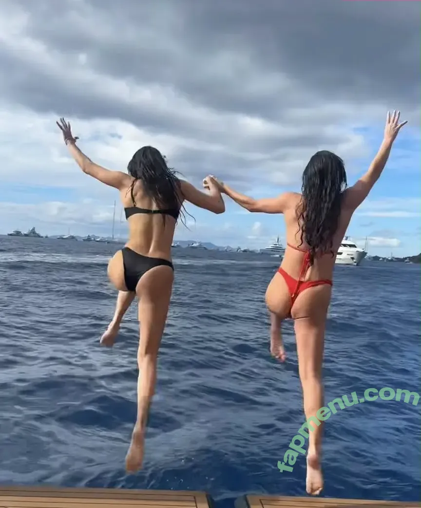 Nina Dobrev nude photo #2690 (nina / nina_dobrev)