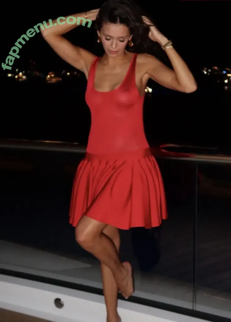 Nina Dobrev nude photo #2694 (nina / nina_dobrev)