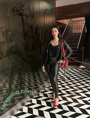 nina.doll.ts / _ninadoll_ / model.ninadollts nude photo #0340