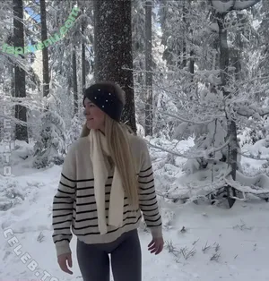 Nina Haberl / niha.original nude photo #0039