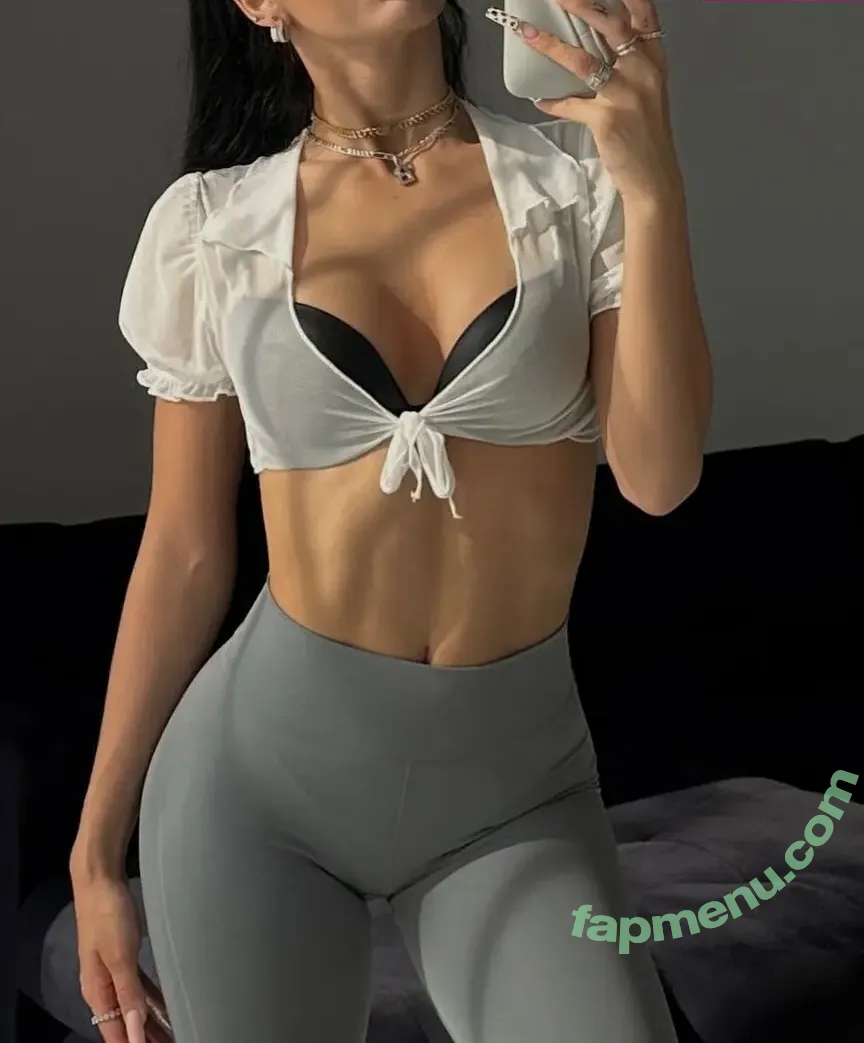 Nina Janova nude photo #0025 (ninajanova)