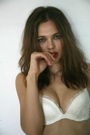 Nina Kraviz / ninakraviz nude photo #0012