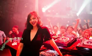 Nina Kraviz / ninakraviz nude photo #0140