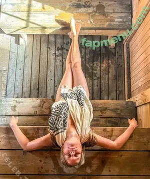 Nina Laitiala / nina.laitiala / ninainsauna nude photo #0045