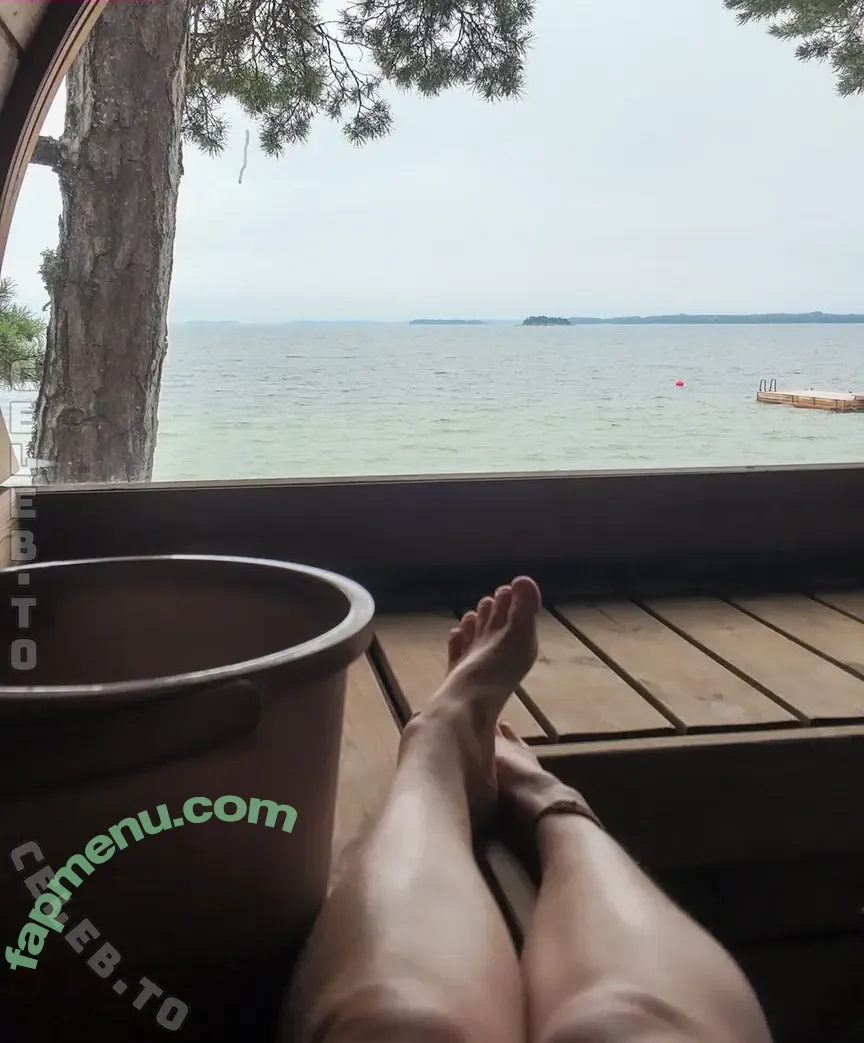 Nina Laitiala nude photo #0054 (nina.laitiala / ninainsauna)