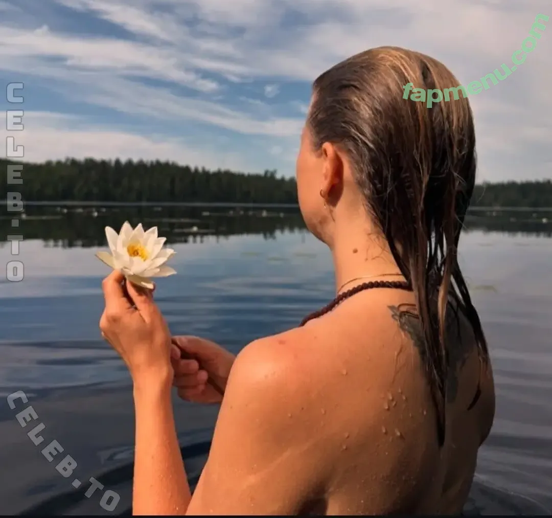 Nina Laitiala nude photo #0079 (nina.laitiala / ninainsauna)