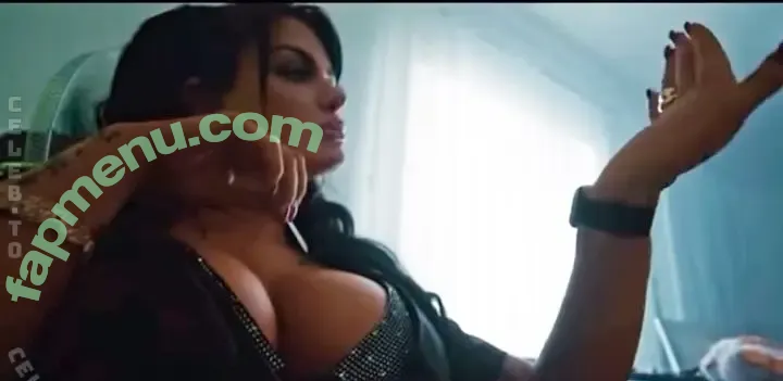 Nina Siegert nude photo #0123 (nina_siegert / ninasiegert)