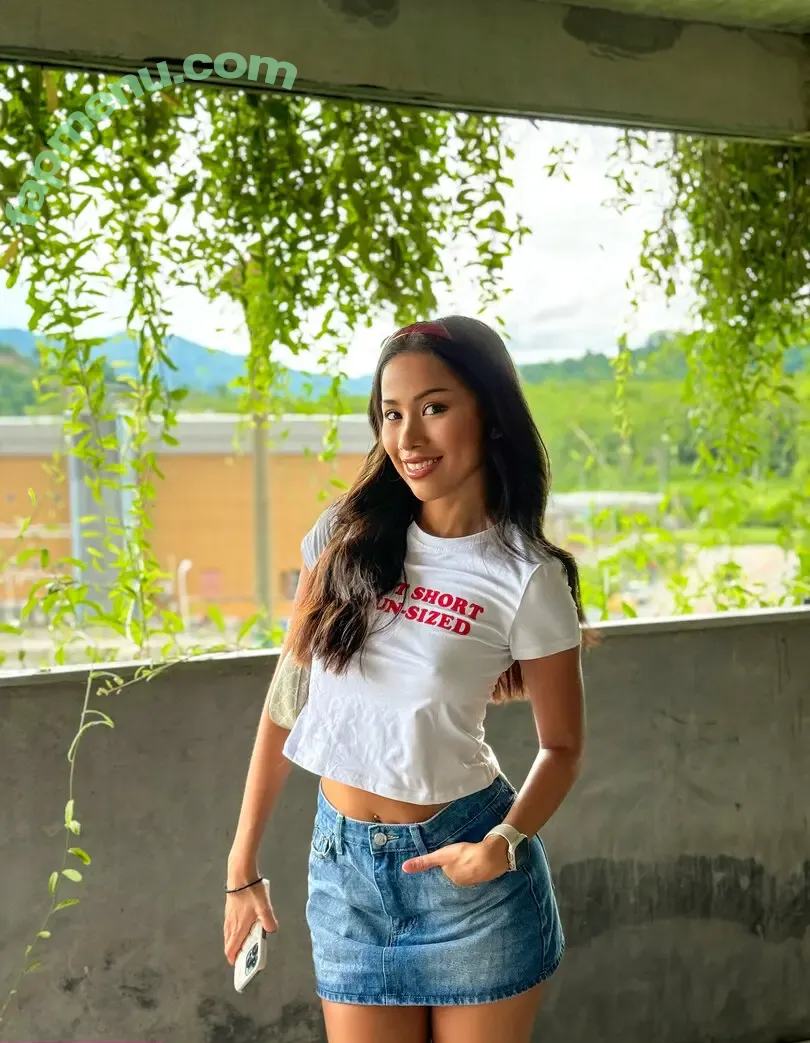ninacolatv nude photo #0006 (ninacola.gallery)