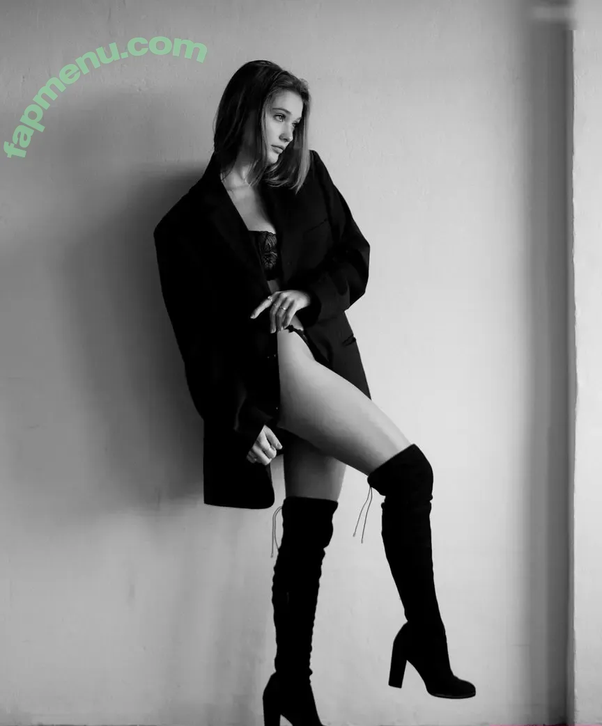 Ninafdj nude photo #0104 (Ninafdj)