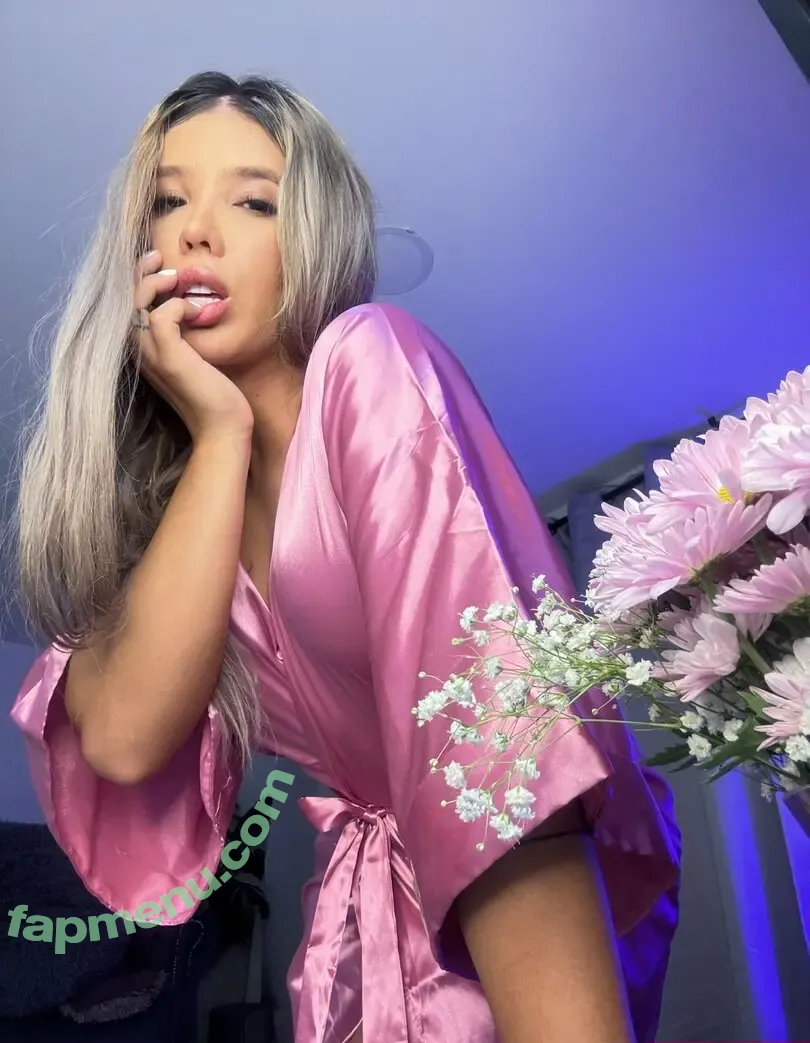 ninagomezts nude photo #0182 (ninagomez1303)