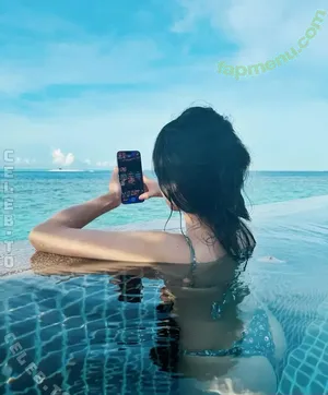 ninaisnoob / ninaofficial1 nude photo #0021