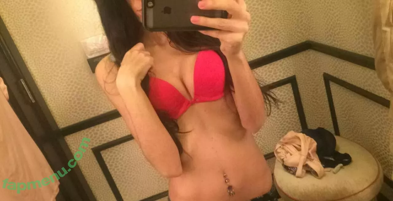 ninakhalifa nude photo #0038 (nina.khalifa_)