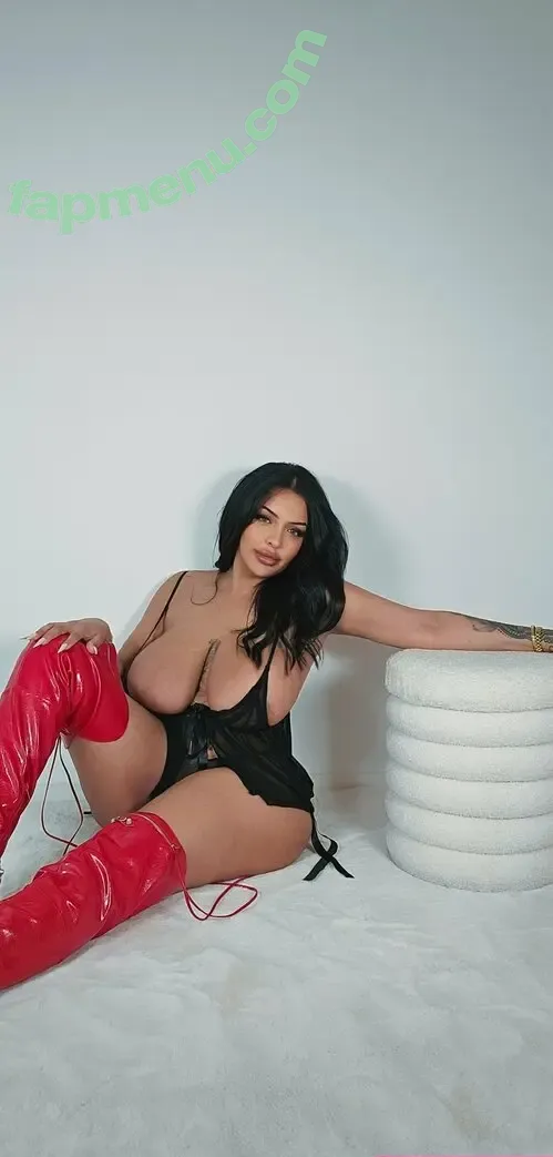ninapralliina nude photo #0038 (ninapralliina)