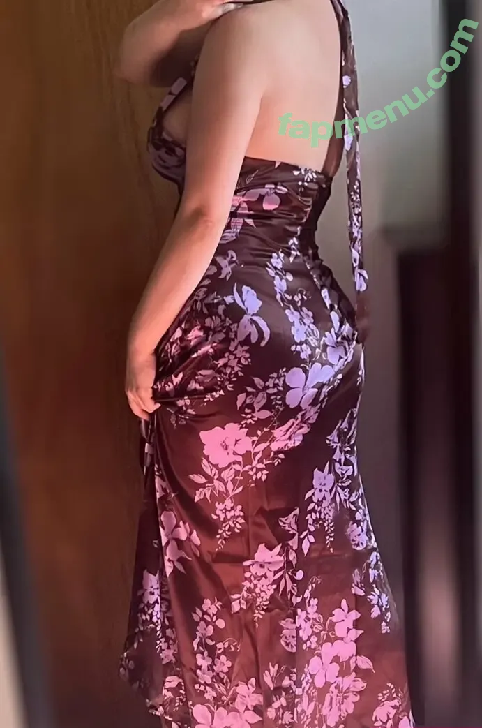 ninaselenenyc nude photo #0068 (ninaselenenyc)