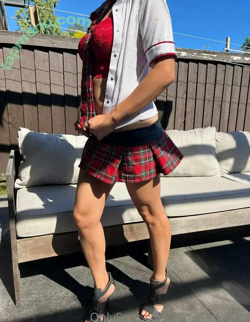 ninatendoxxx nude photo #0006 (ninatendoxxx)