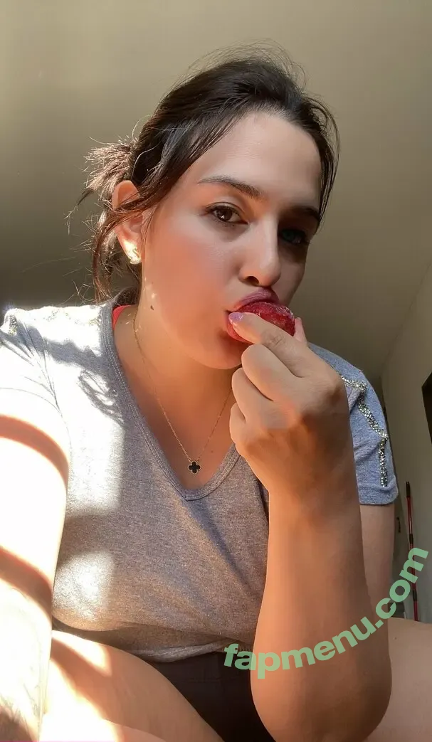 ninavelvetfree nude photo #0037 (lifewithninavelic)