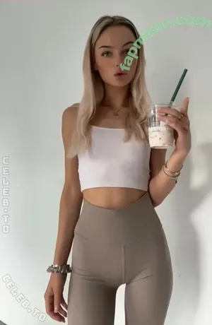 Ninechenmaus / ninechen2612 nude photo #0020