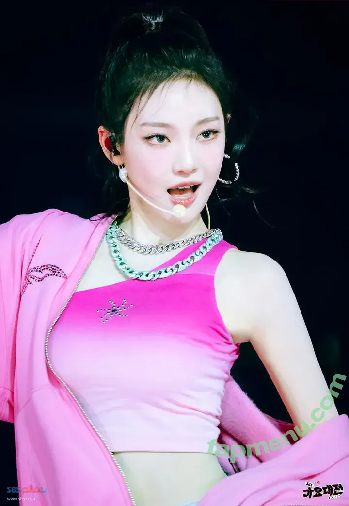 Ningning (æspa nude photo #0305 (aespa / imnotningning / littlechopper)