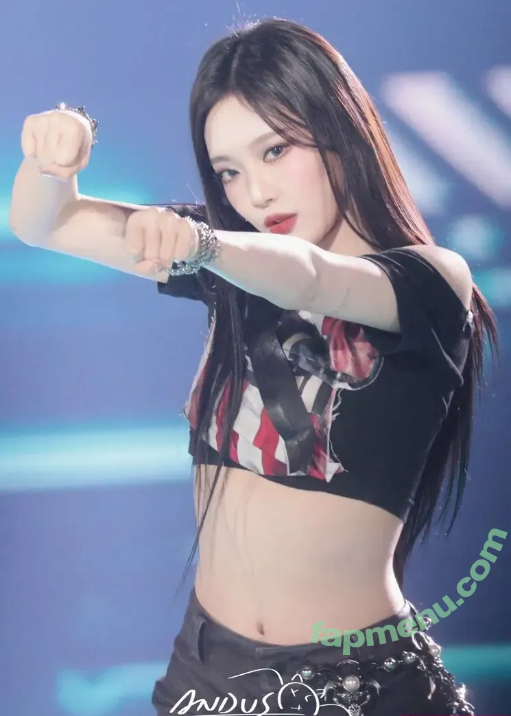 Ningning (æspa nude photo #0323 (aespa / imnotningning / littlechopper)