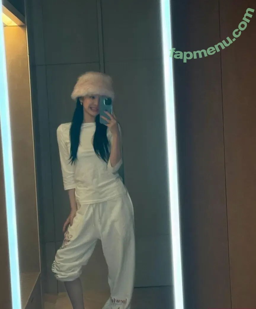 Ningning (æspa nude photo #0420 (aespa / imnotningning / littlechopper)