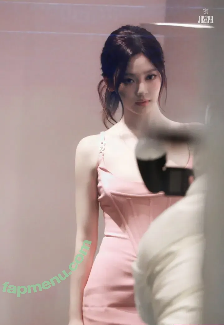 Ningning (æspa nude photo #0501 (aespa / imnotningning / littlechopper)