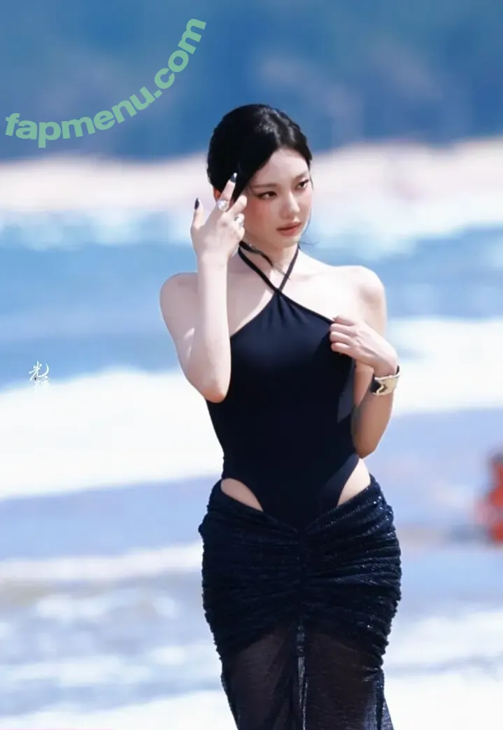 Ningning (æspa nude photo #0989 (aespa / imnotningning / littlechopper)