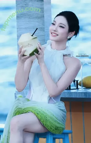 Ningning (æspa / aespa / imnotningning / littlechopper nude photo #1017