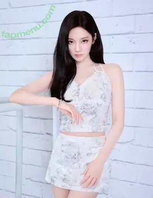 Ningning (æspa / aespa / imnotningning / littlechopper nude photo #1062