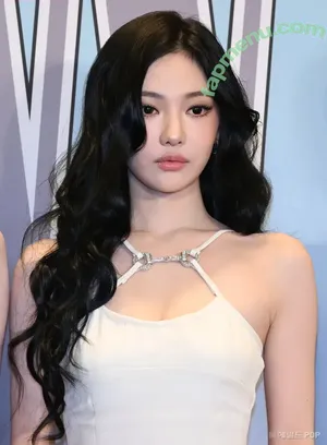 Ningning (æspa / aespa / imnotningning / littlechopper nude photo #1619