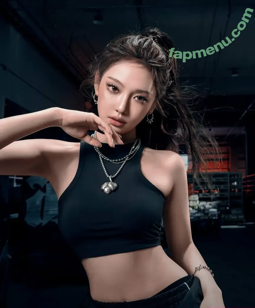 Ningning (æspa nude photo #1066 (aespa / imnotningning / littlechopper)