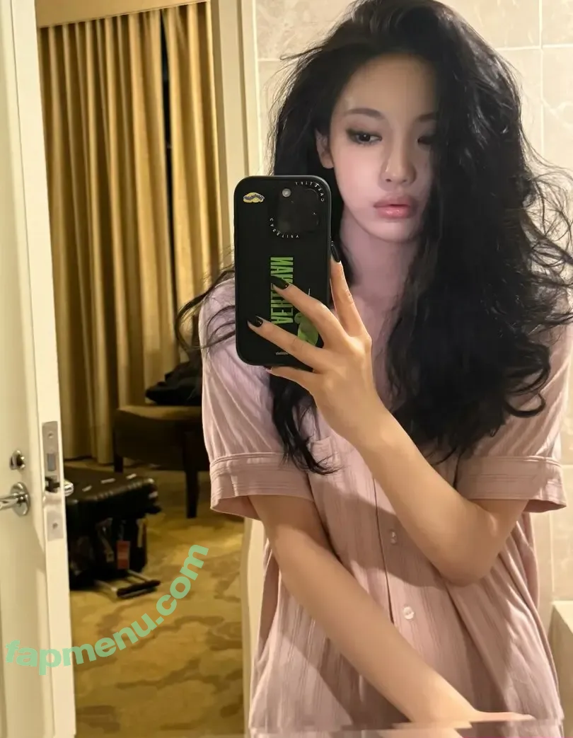 Ningning (æspa nude photo #1383 (aespa / imnotningning / littlechopper)