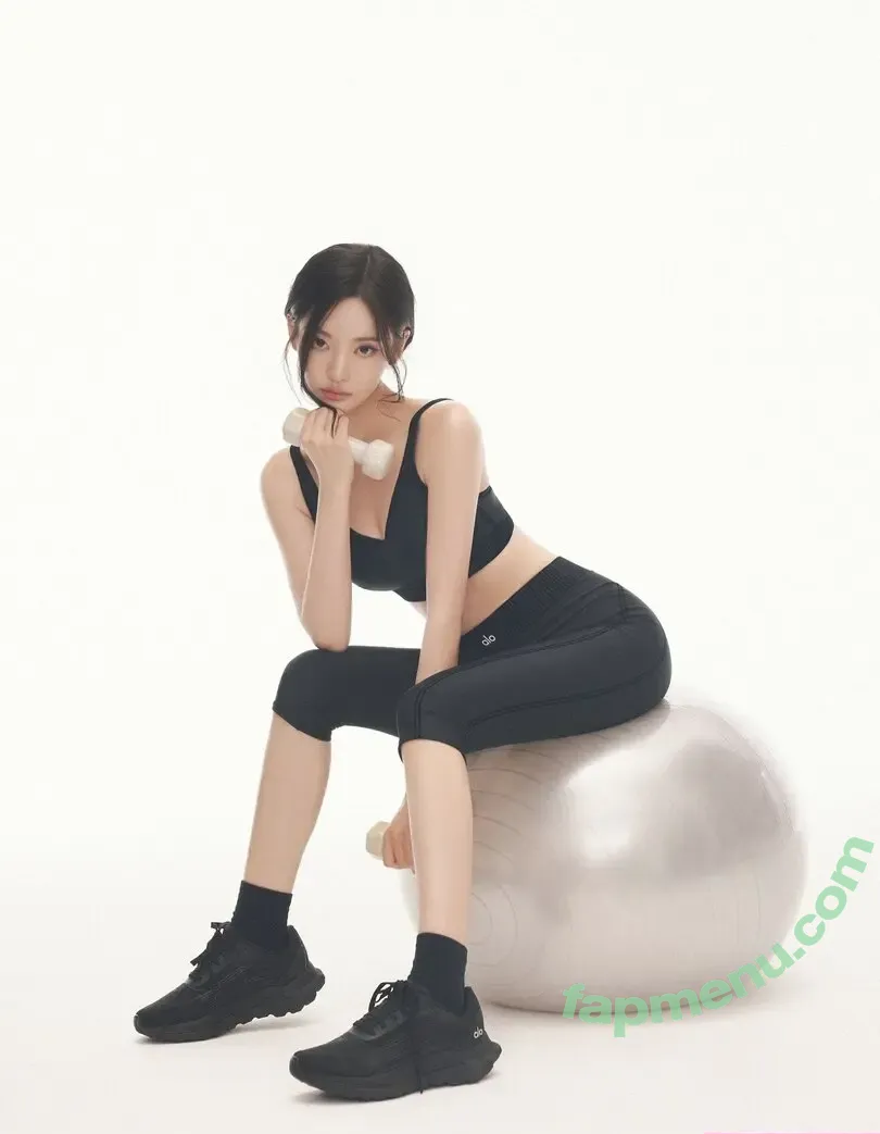 Ningning (æspa nude photo #1566 (aespa / imnotningning / littlechopper)