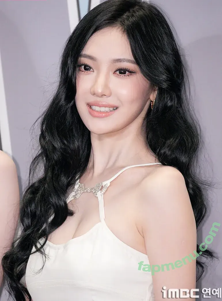 Ningning (æspa nude photo #1626 (aespa / imnotningning / littlechopper)