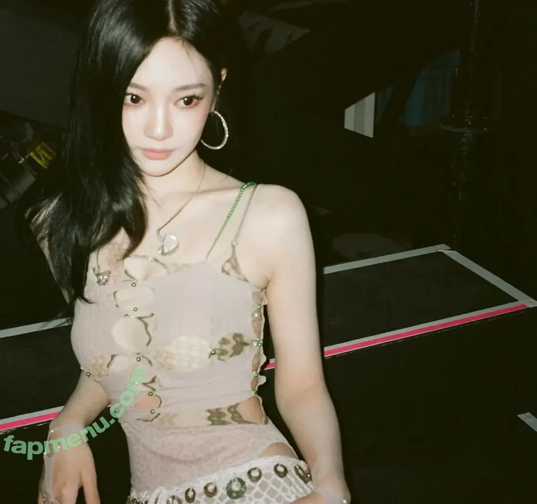 Ningning (æspa nude photo #1763 (aespa / imnotningning / littlechopper)