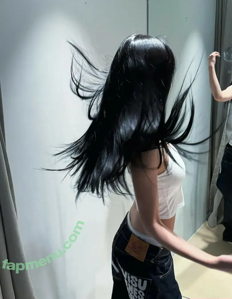 Ningning (æspa nude photo #1828 (aespa / imnotningning / littlechopper)