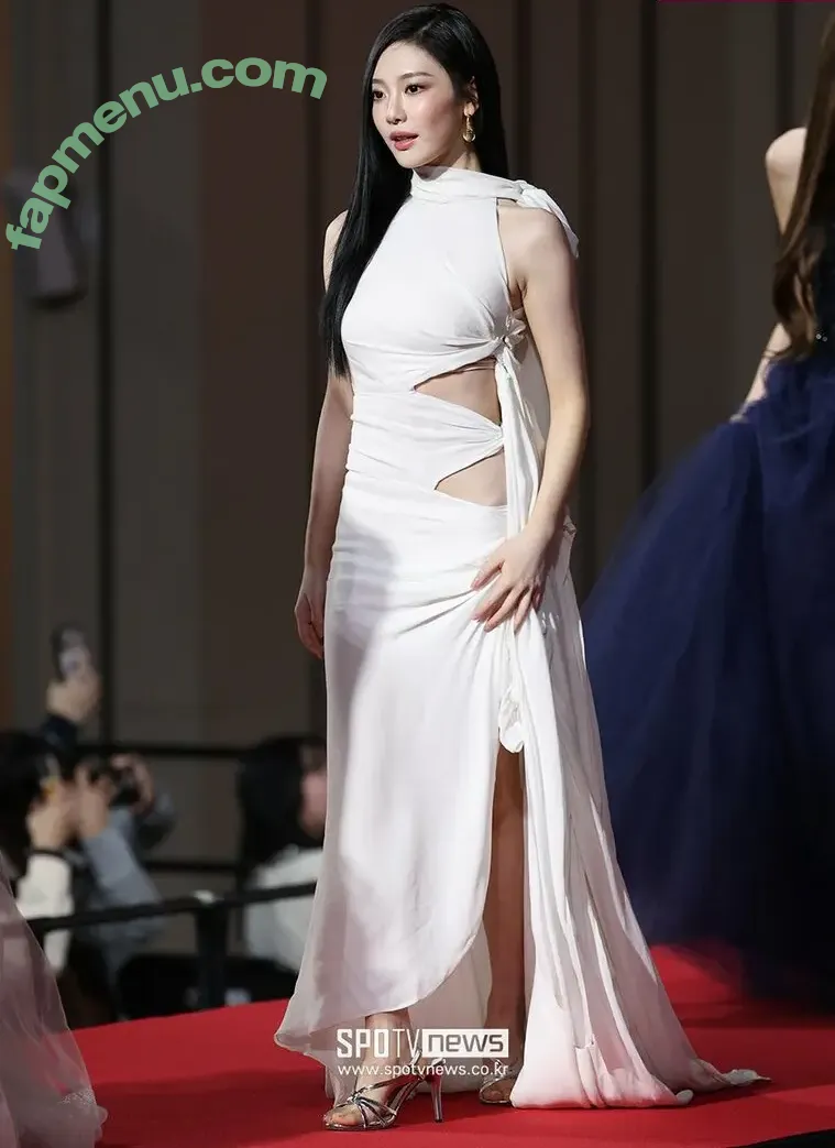 Ningning (æspa nude photo #1946 (aespa / imnotningning / littlechopper)