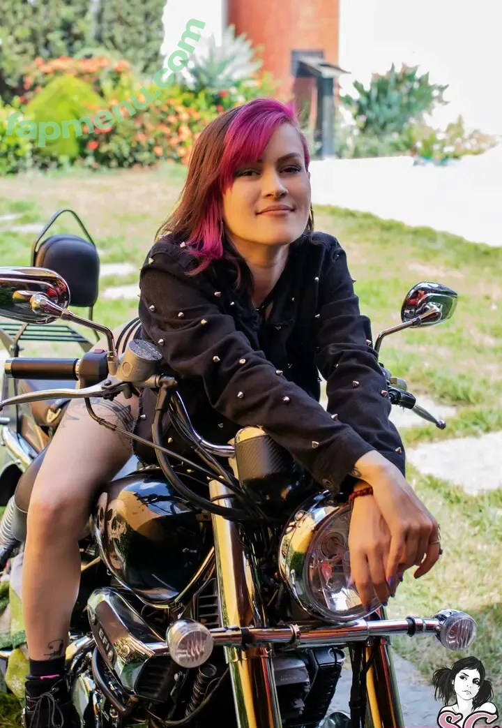 Ninha Suicide nude photo #0067 (aninha_dpaula / aninhadepaula)