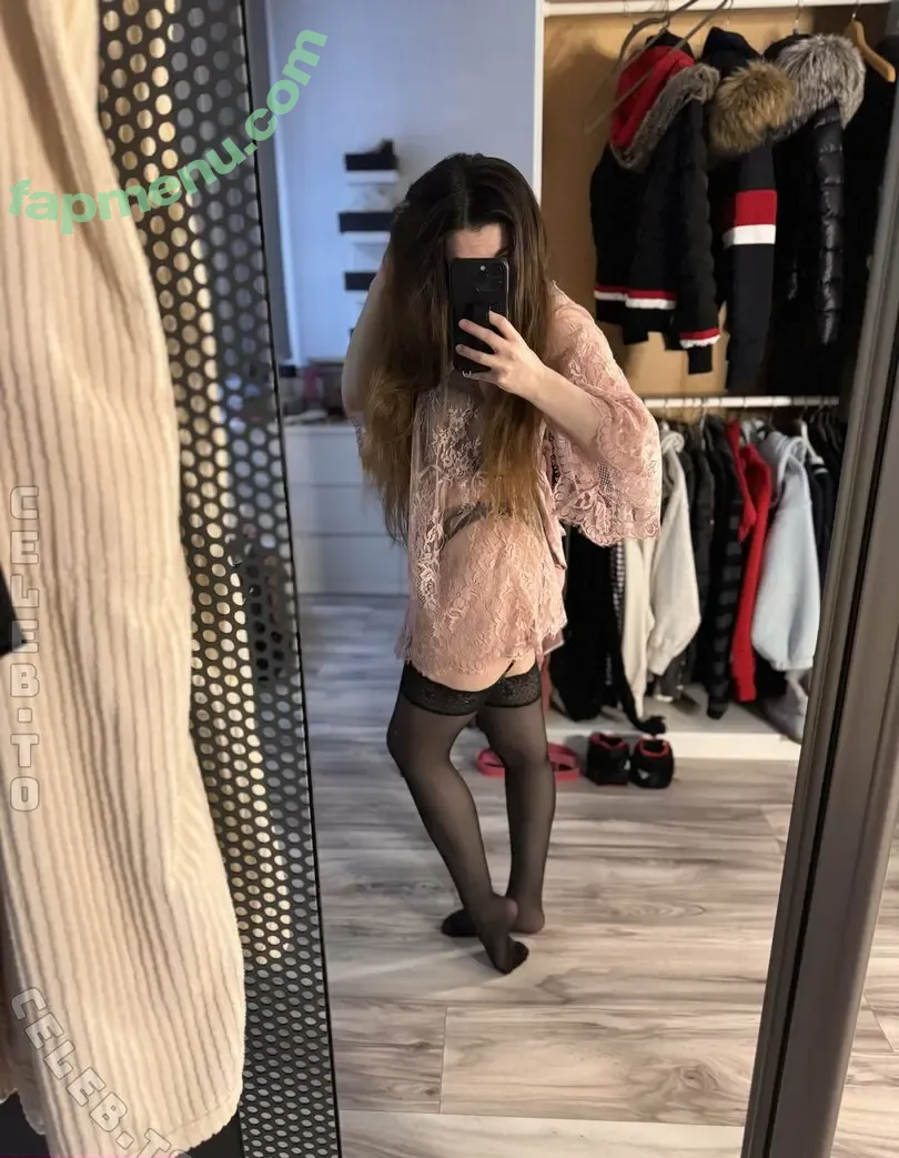 Nini Raven nude photo #0048 (Nini_Raven / raven_nini)