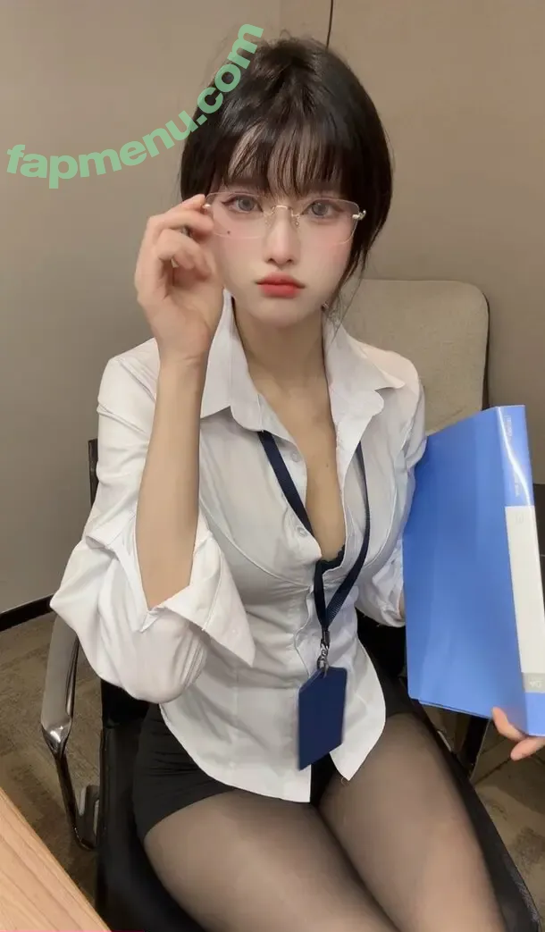 NinimlgbReal nude photo #0001 (NinimlgbReal)
