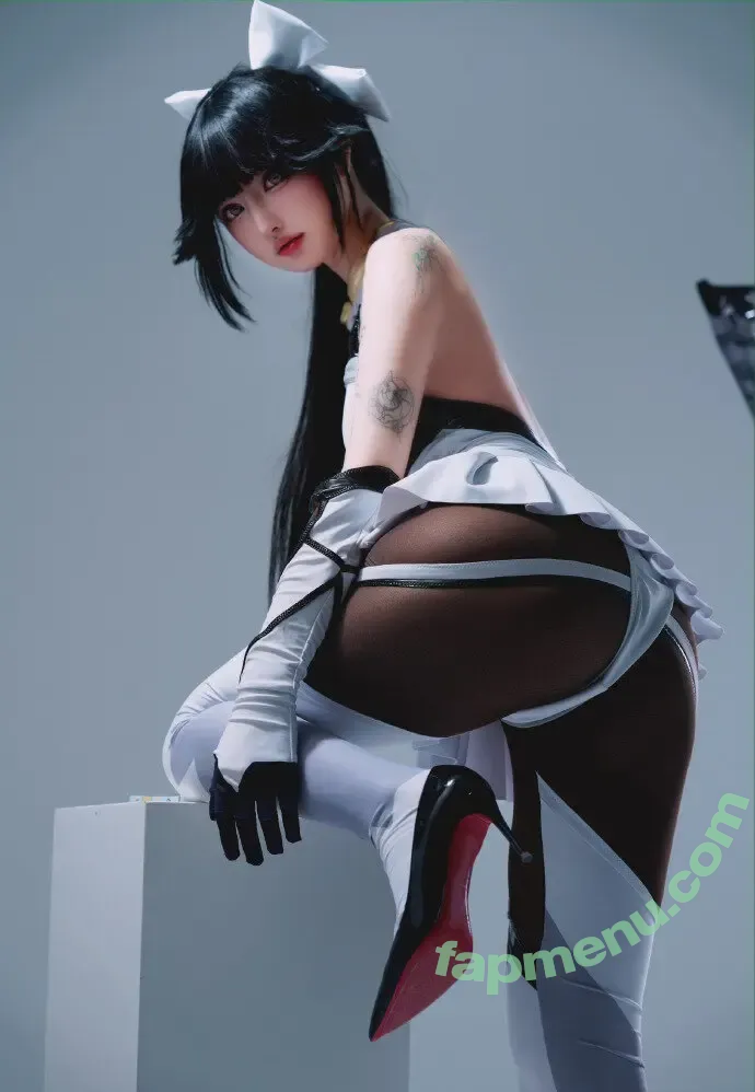 NinimlgbReal nude photo #0032 (Yours_apple)