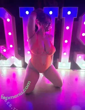 ninitard / Ninii_tard / Niniibear / YukimeVT nude photo #0385