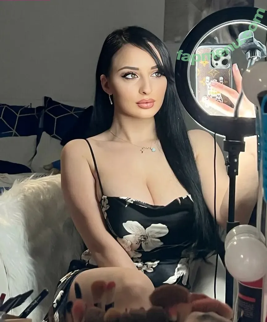 Nino Kikacheishvili nude photo #0123 (ninas_welt25)