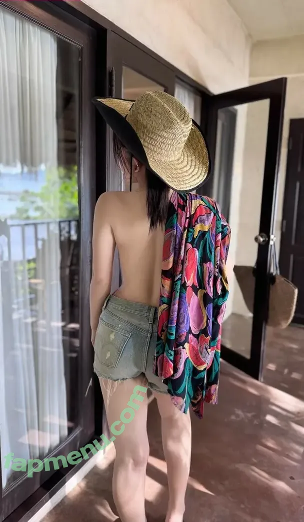 Niparat Konyai nude photo #0422 (Mika / mikahoney / mikanaka9999 / mikapok99)