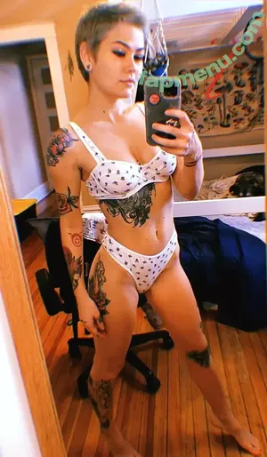  nude photo #0002
