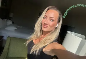 Nita Strauss / hurricanenita nude photo #0021