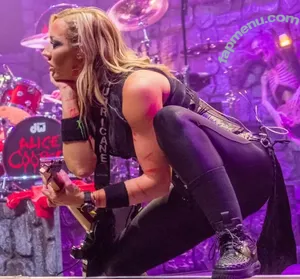 Nita Strauss / hurricanenita nude photo #0024