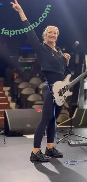 Nita Strauss / hurricanenita nude photo #0038