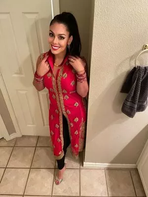 Nitu Sharma / Nitusharmausa / i_am_neetusharma / nitusharma nude photo #0065
