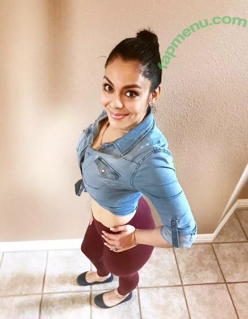 Nitu Sharma nude photo #0038 (Nitusharmausa / i_am_neetusharma / nitusharma)